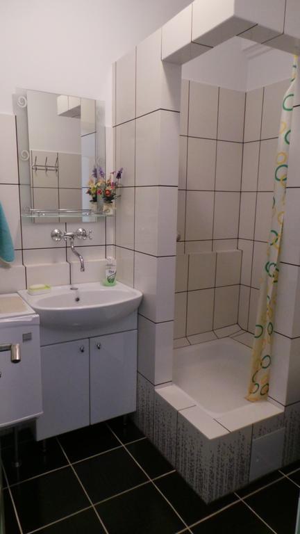 ברסט U Viktora Guest House מראה חיצוני תמונה